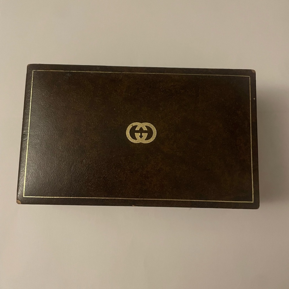 VINTAGE Gucci Gold Watch with Colorful Bezels - Picture 3 of 4